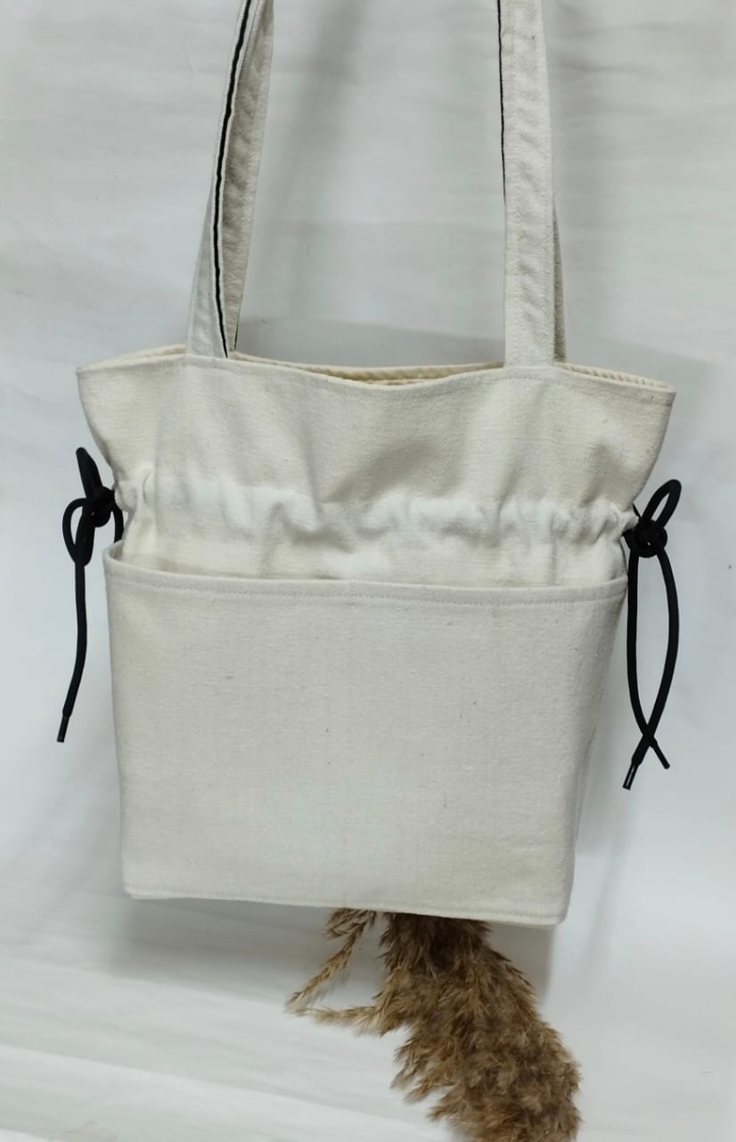 Bokjeh Tote Beige